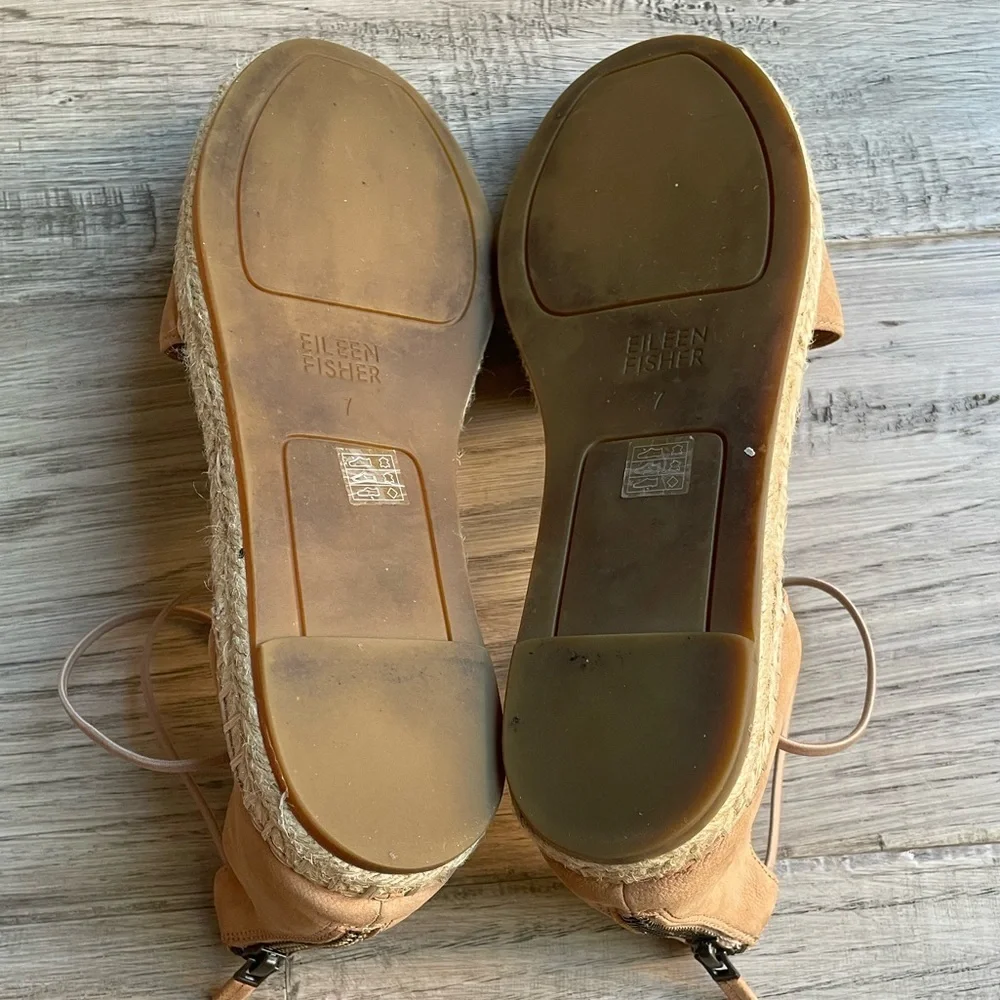 Eileen Fisher Tan Leather Espadrille Flat Elastic Straps Zip Heel Closure SZ 7